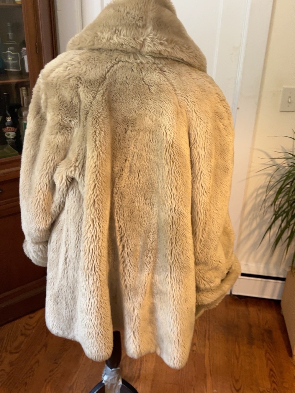 Vintage BYBLOS Italy Faux Fur Cocoon Statement Coat Beige Archival 80s 6057 - Picture 4 of 13